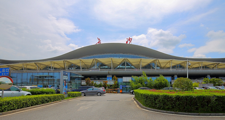 中國南方航空股份有限公司黃花機(jī)場員工浴室太陽能熱水工程